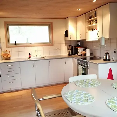 Cozy House Close To The Perfect Beach, Nyaraló